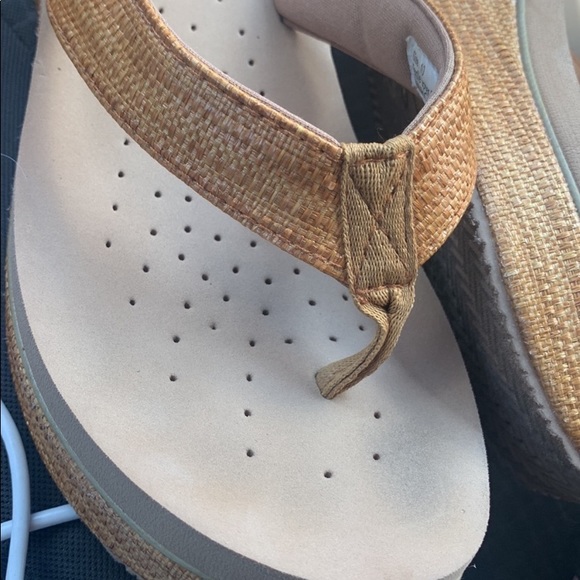 Flip flops - Picture 2 of 2